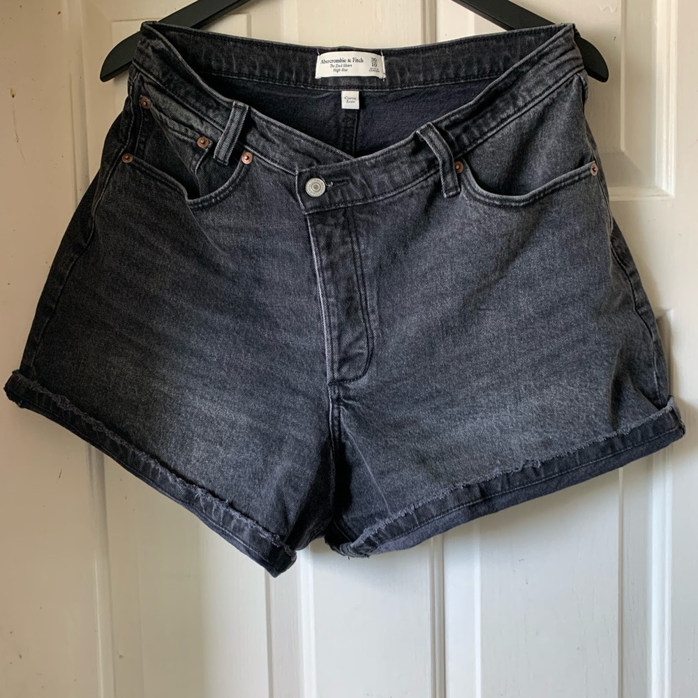 Abercrombie & Fitch Black High Rise Dad Jean Shorts Rolled Hems